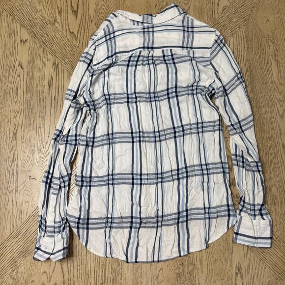 Woolrich Women’s M Plaid Long Sleeve Button Down Flannel Shirt - Picture 2 of 9